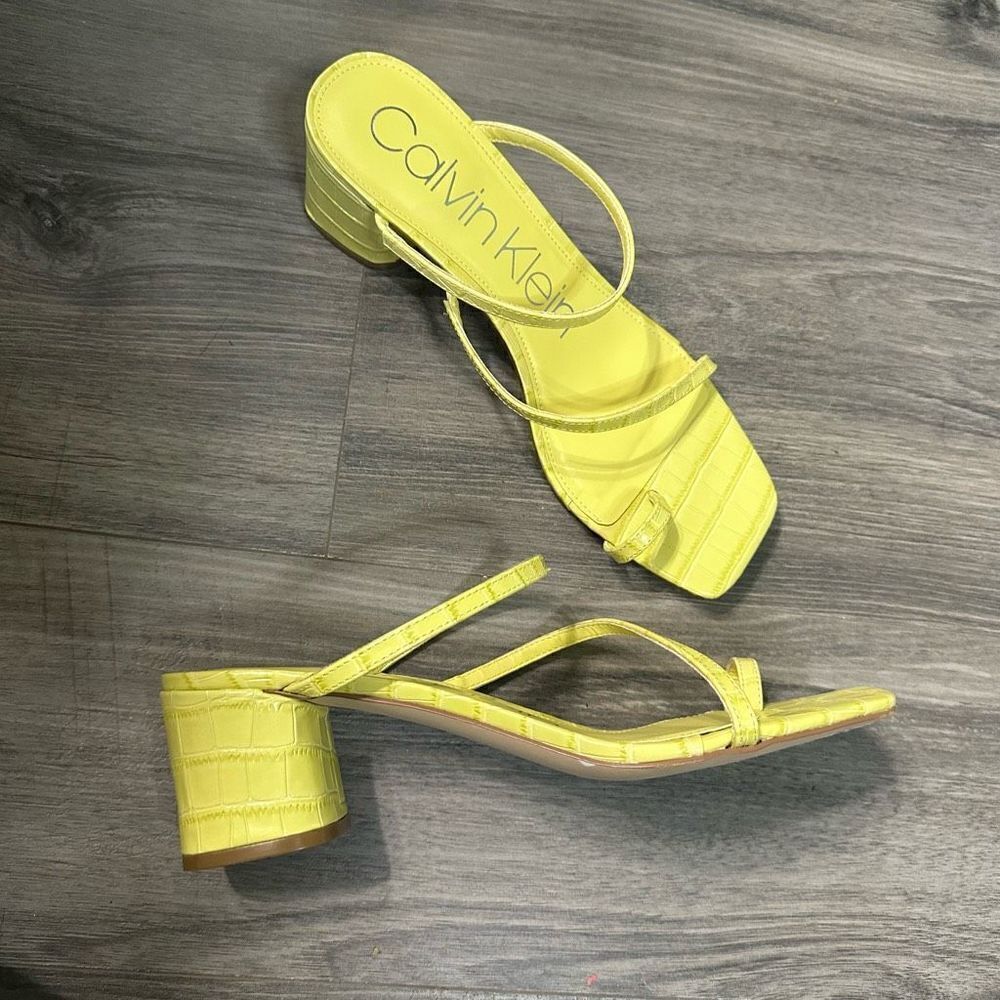 Calvin Klein block heel neon green sexy sandals women’s size 10